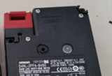 OMRON safety door switch D4NL-2FFA-B4S0