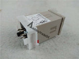OMRON E5C2-R20P-D Temperature Controller